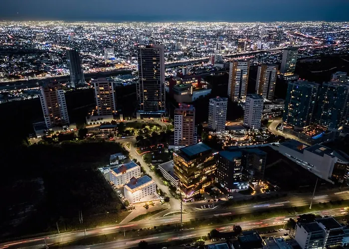 Comfort Inn Monterrey Valle