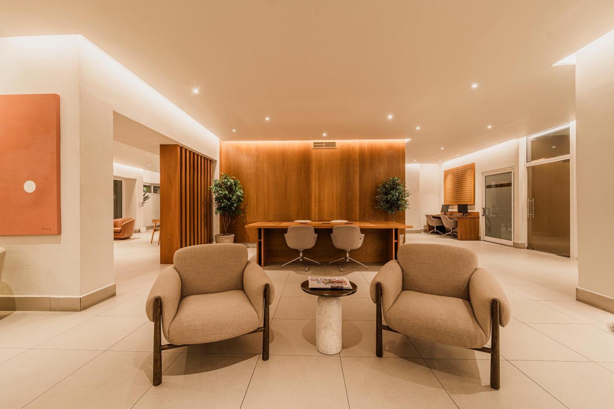 Comfort Monterrey Valle 4*