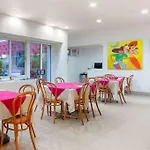 Comfort Inn Monterrey Valle 