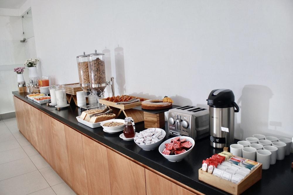 Comfort Monterrey Valle 4*