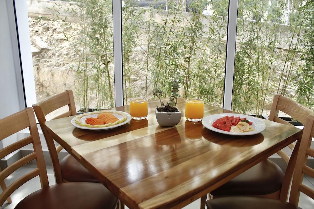 Mini-hôtel Comfort Monterrey Valle 4*